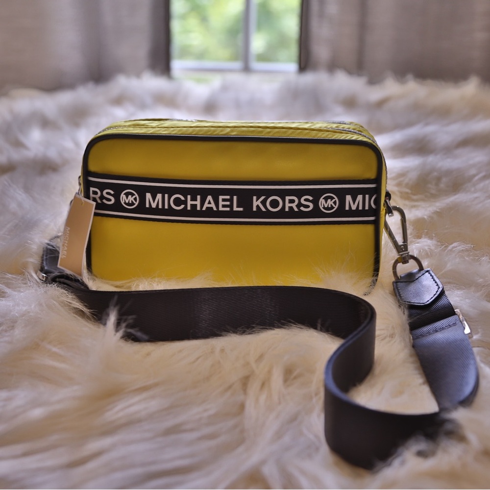 NWT Michael Kors Kenly purse